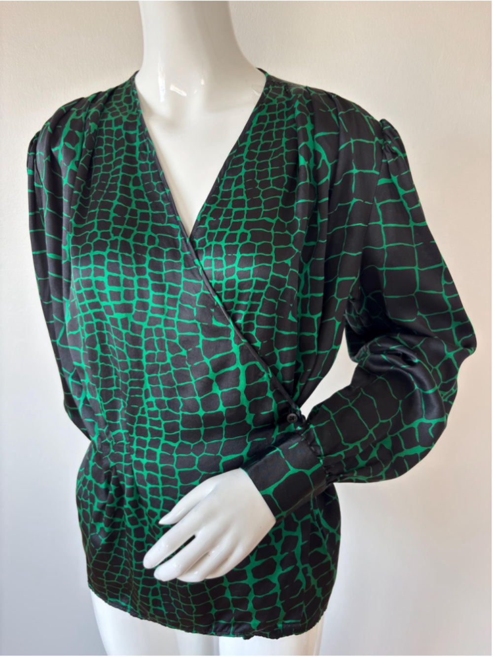 Valentino Miss V Silk Blouse – Green Black Wrap Style Made in Italy - Picture 6 of 7